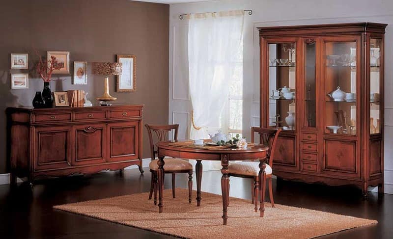 Extendable Dining Table Classic Style, Extendable Dining Table Hutch