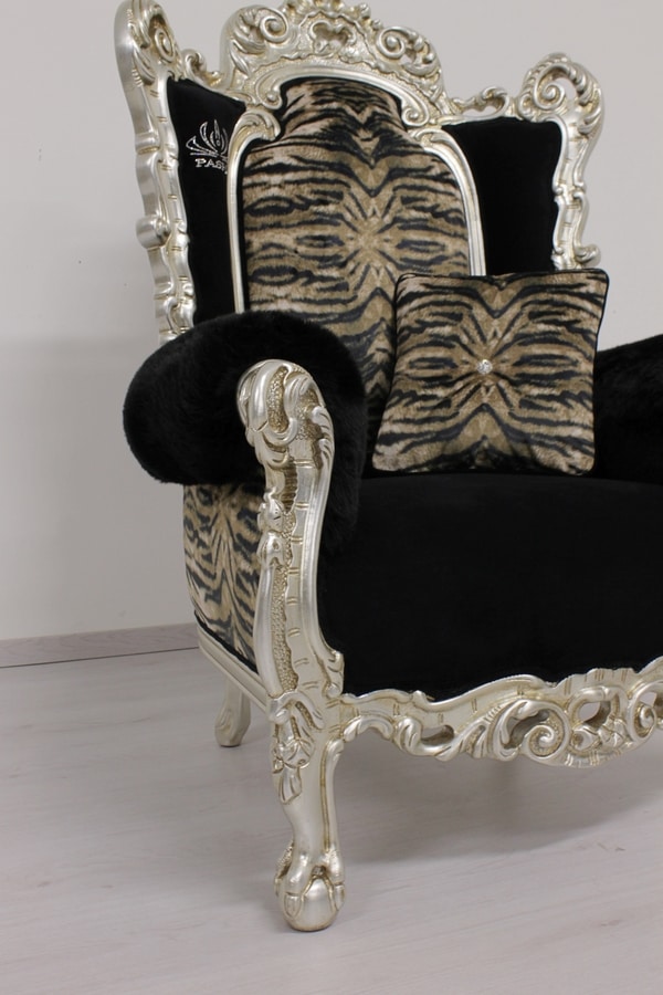 Casanova throne animalier, Armchair with padded armrests, baroque style