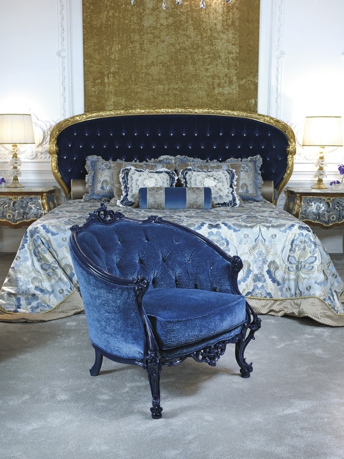 Armchair 3698, Classic armchair in blue velvet