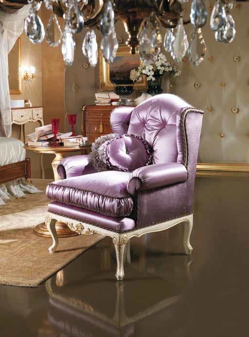 Selene bergere, Bergere armchair upholstered in silk