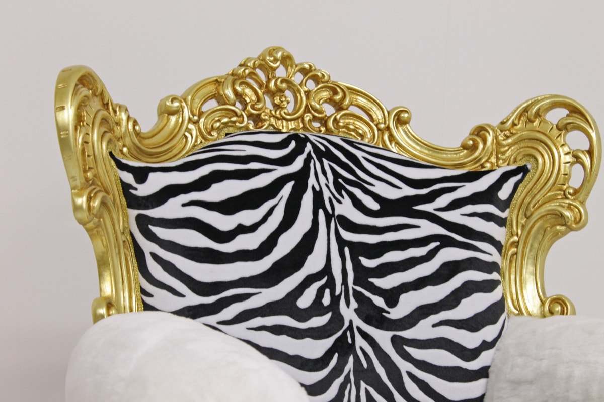 Stradivari animalier, Baroque armchair with zebra fabric
