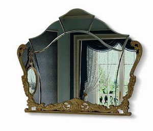 4622, Shaped mirror with carved frame