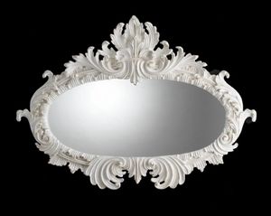 Art. 19653, Oval mirror with magnificent carving