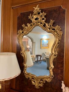 Art.824, Gold finish mirror