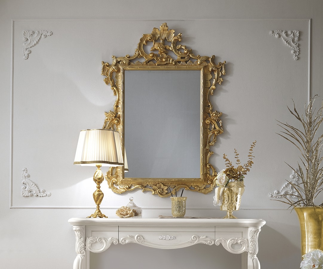 Art. 110, Classic mirror, gold leaf finish