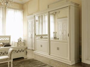Art. 44586 Puccini, Classic wardrobe with 2 sliding doors and mirror