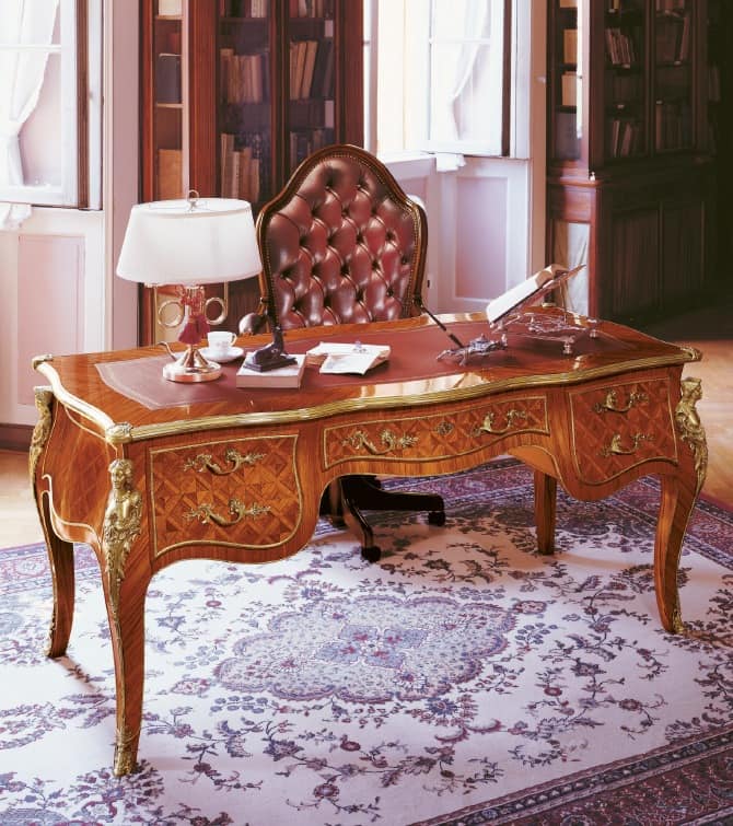 Art. 334, Desks of luxury, in solid wood, hand-decorated