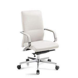 Line low, Executive office armchair with oscillating mechanism