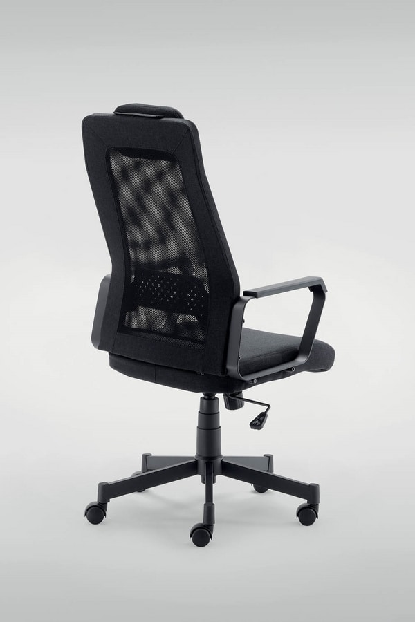 UF 449, Executive chair with mesh back