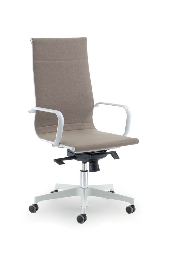 UF 579 / A, Executive chair with high back