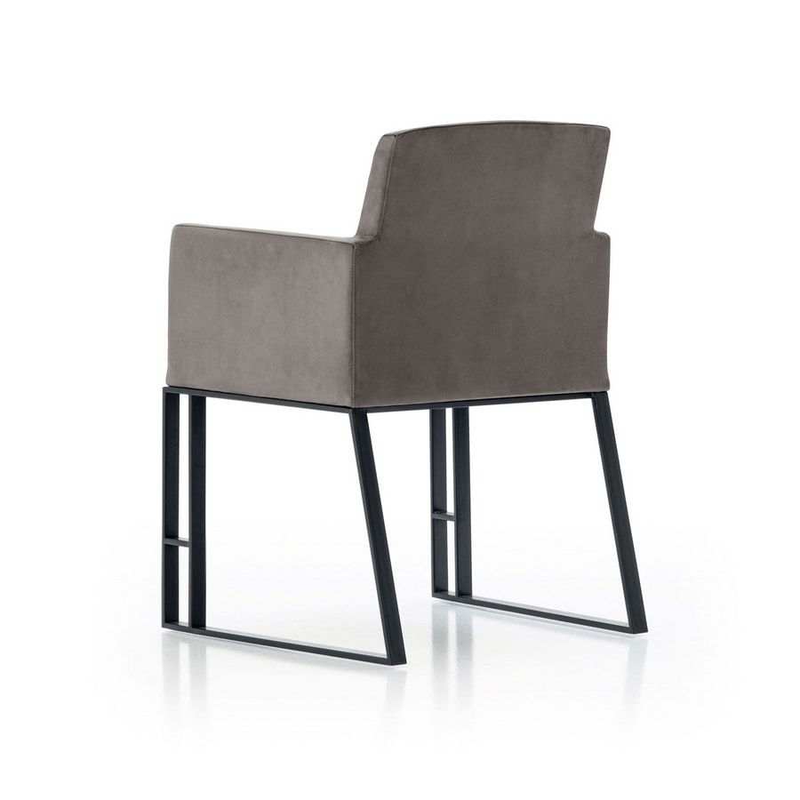 Link Art. 611, Dining chair with armrests