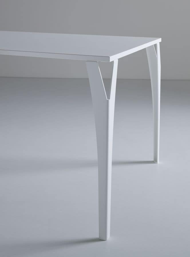 Charme, Painted metal table, for hotels and restaurants