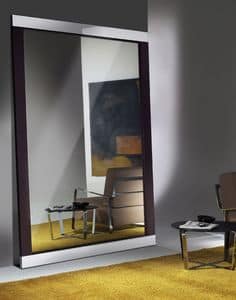 Hadaka, Design mirror with frame in steel and laminate