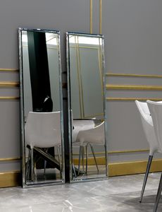 Yo 302, Mirror with rounded frame