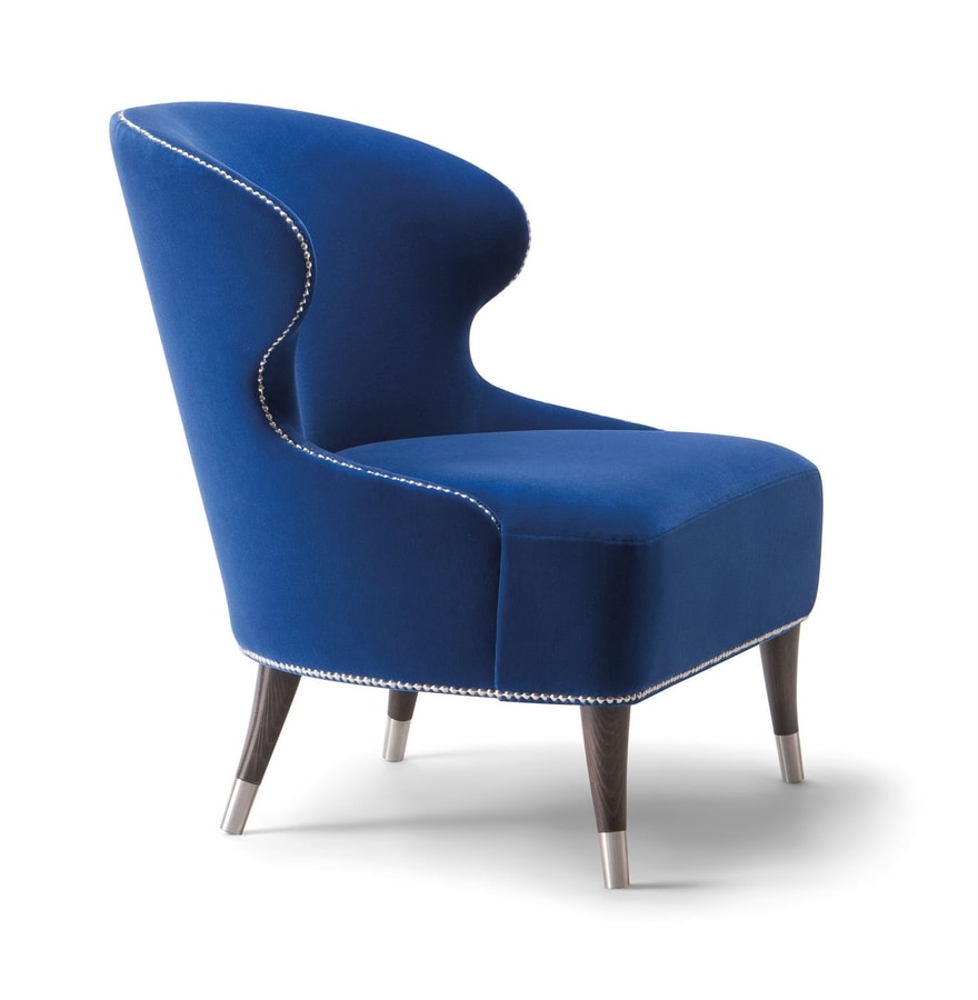 CAMELIA LOUNGE CHAIR 051 P, Armchair with enveloping backrest