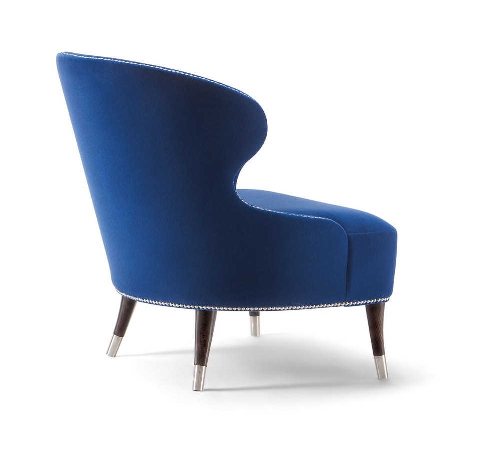CAMELIA LOUNGE CHAIR 051 P, Armchair with enveloping backrest