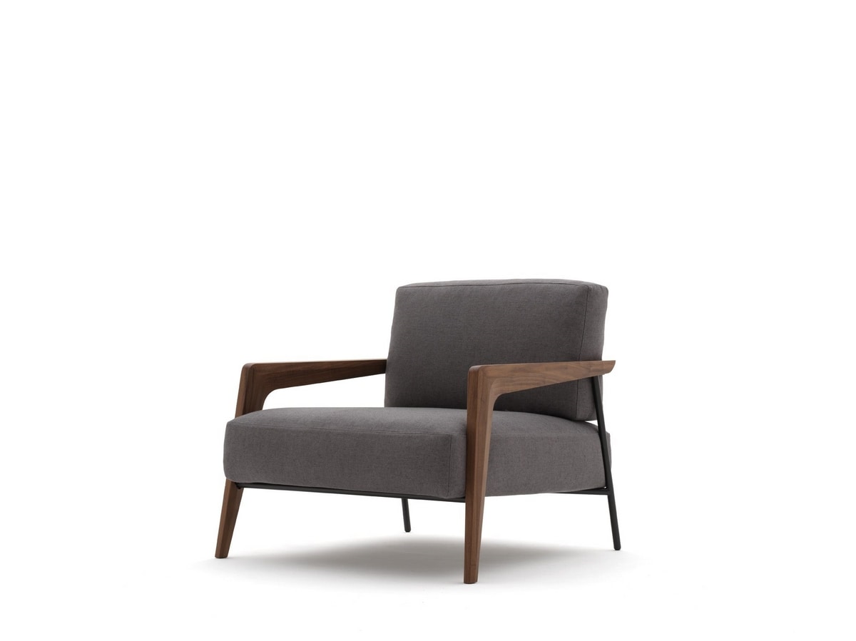 Cecile, Spacious and wide armchair