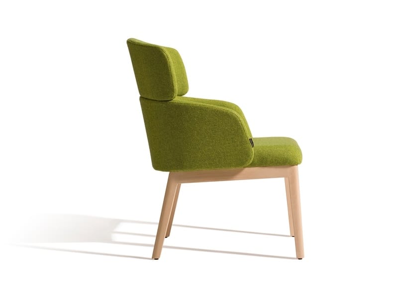 Concord 525UM, Armchair in wood with customizable upholstery