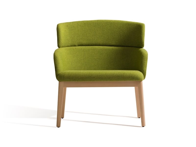 Concord 525UM, Armchair in wood with customizable upholstery