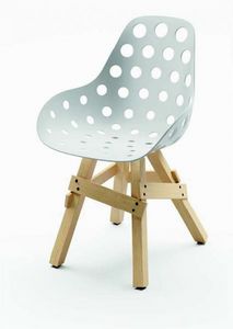 521 Icon, Small armchair in wood and polypropylene