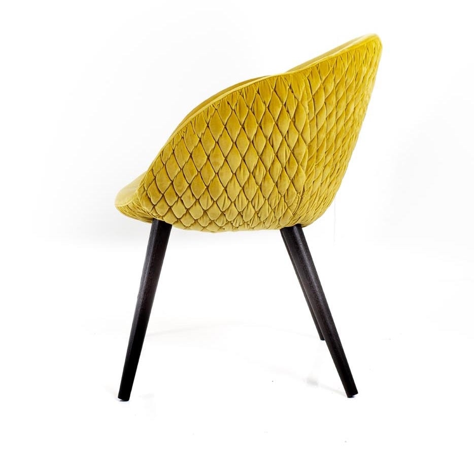 Jennifer, Small armchair with a rounded shape