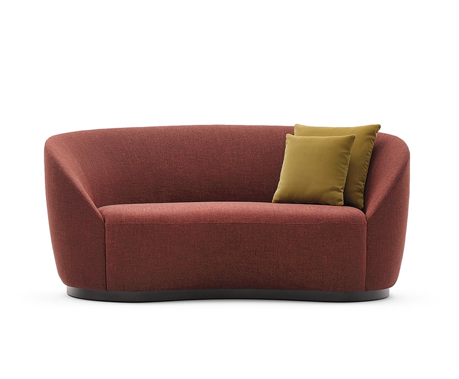 Euforia system 00159, Padded sofa with a soft design