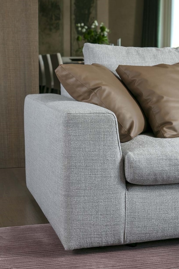 Free corner, Corner sofa in wood, polyurethane and acrylic fibers