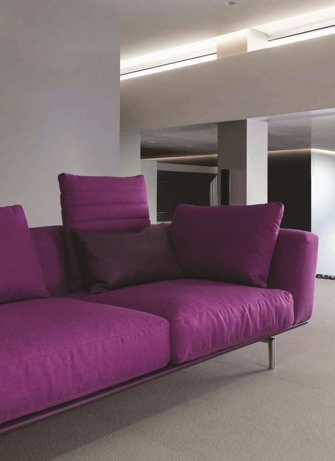 Milano, Modular sofa with completely removable upholstery