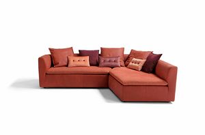 Nara, Sofa characterized by large overlapping cushions