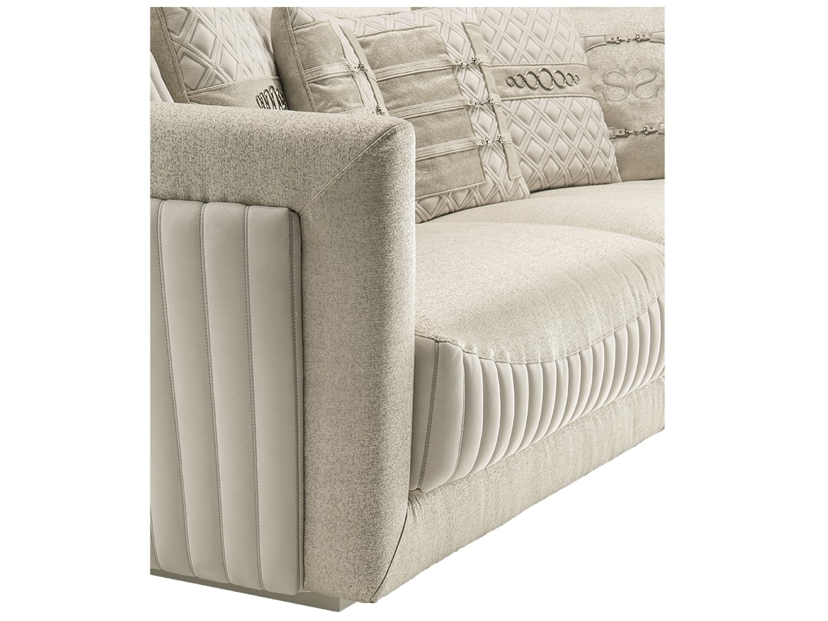 Show, Contemporary sofa, with soft shapes