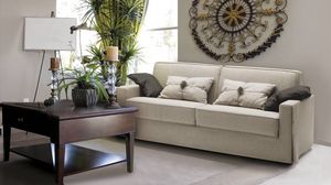 Taylor, Sofa with soft and essential lines