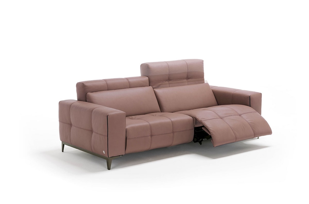 Tiffany, Sofa with variable height backrests