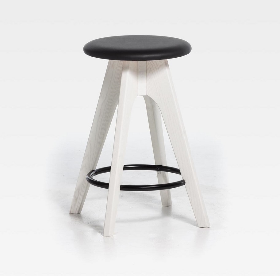 Tommy H61 H76, Stool in wood with upholstered seat