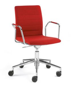 Q2 IM, Swivel chair on castors, equipped with writing tablet