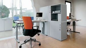 Space comp. 04, Office furniture with roller shutter closure