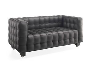 622 - 623, Leather sofa, with particular padding