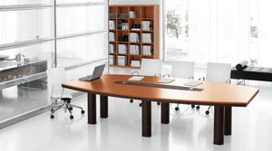 Eko comp. 07, Meeting table with cable management