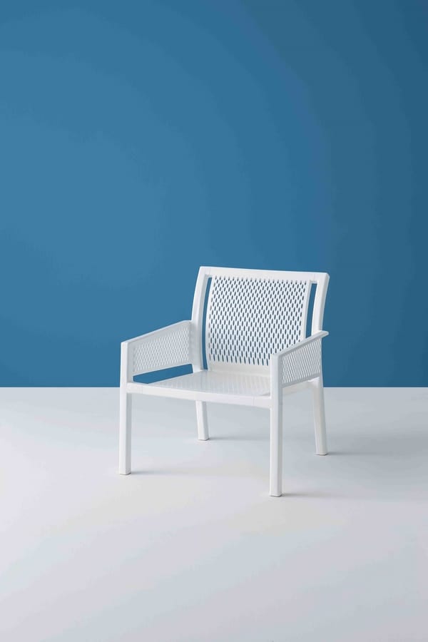 Grand Minush, Armchair with wide seat for outdoor use