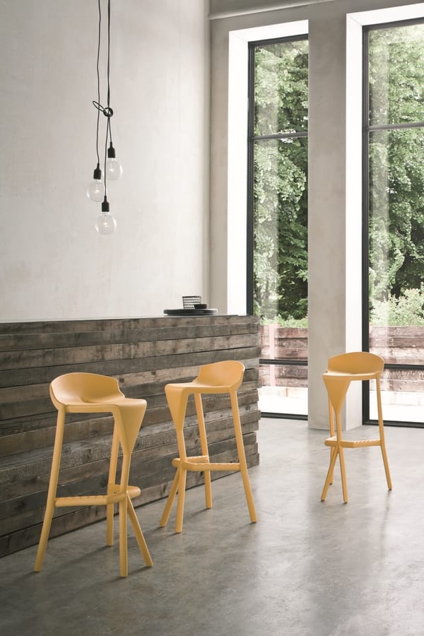Shiver, Stackable barstool in tecnopolymer, for outdoor