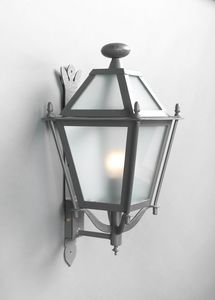 LUNGARNO GL3007WA-1ad, Wall-mounted iron lantern