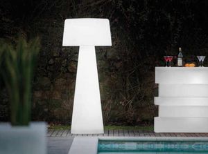 Time Out, Outdoor polyethylene lamp