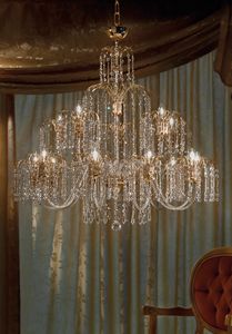 Art. 406/10+5, Gorgeous chandelier with decorative crystals