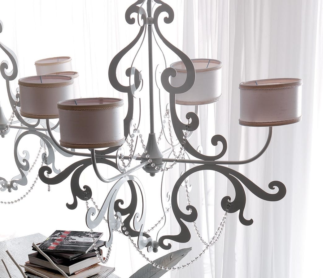Erika-Roll Art. 1452, Chandelier inspired by the iron classics of ancient castles