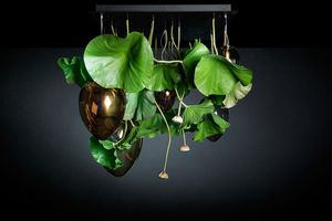 Flower Power Lotus, Chandelier with crystal eggs