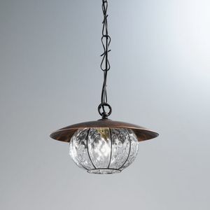 Pendant lamps and chandeliers