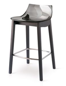 SG 1541, Stool in wood with polycarbonate shell
