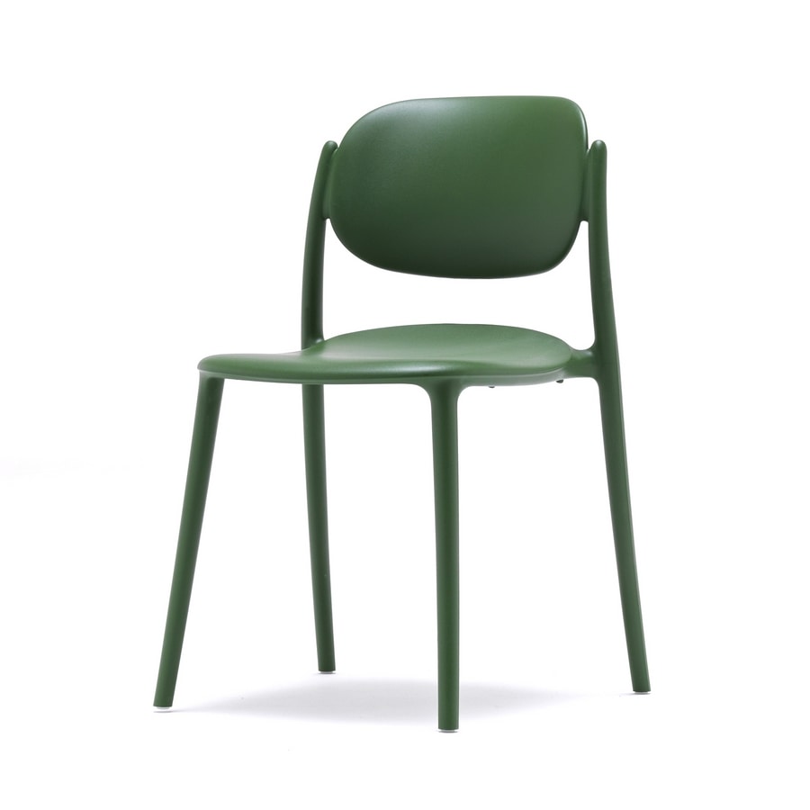 Boy, Polypropylene chair with an essential design