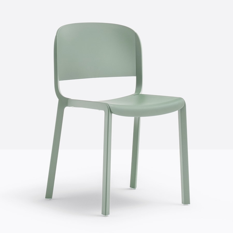 Dome, Stackable chair made of polypropylene