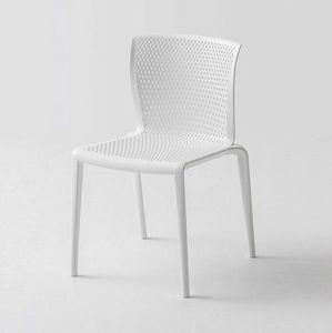 Spyker, Lightweight and stackable chair in plastic material