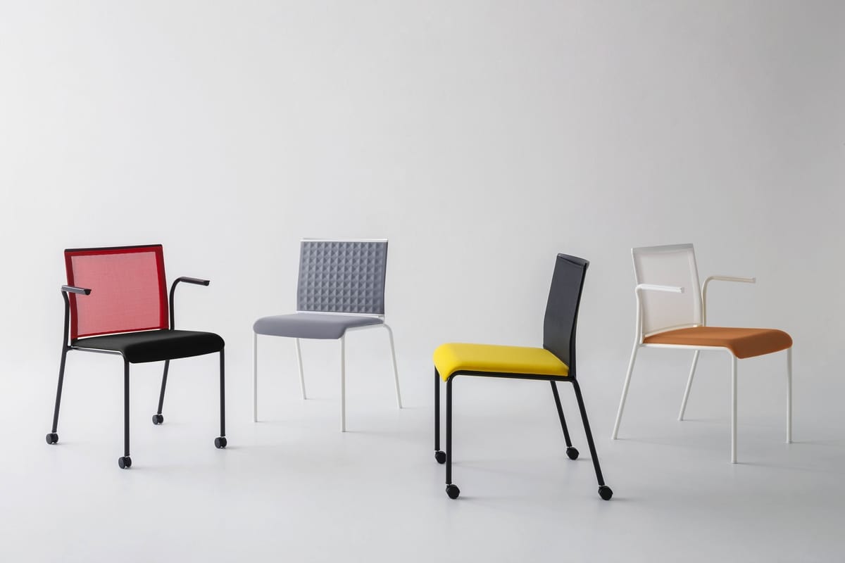 Teckel, Chair with mesh backrest